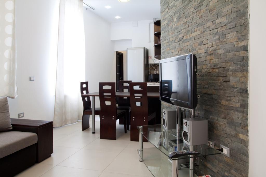 Your Comfortable Stay In Apartment Next To Opera House Lemberg Exterior foto